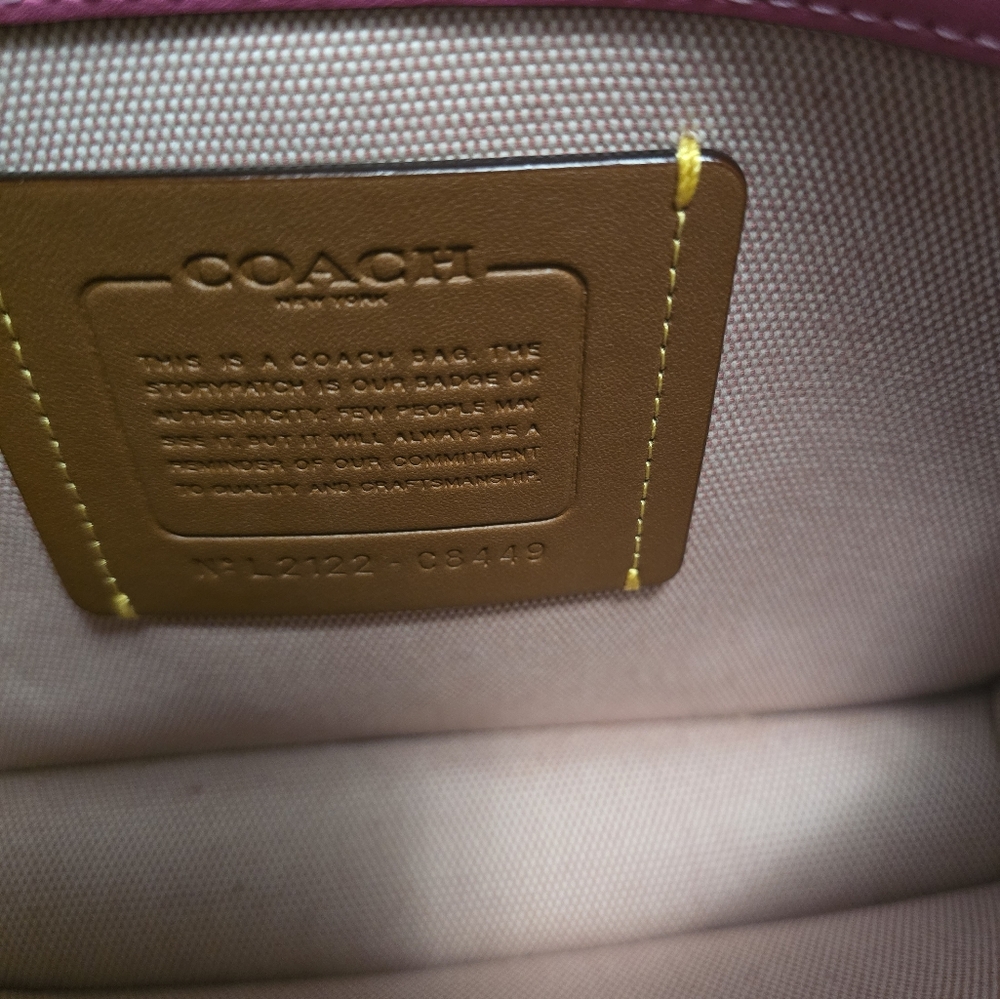 Coach Hero Bag - Picture 12 of 16
